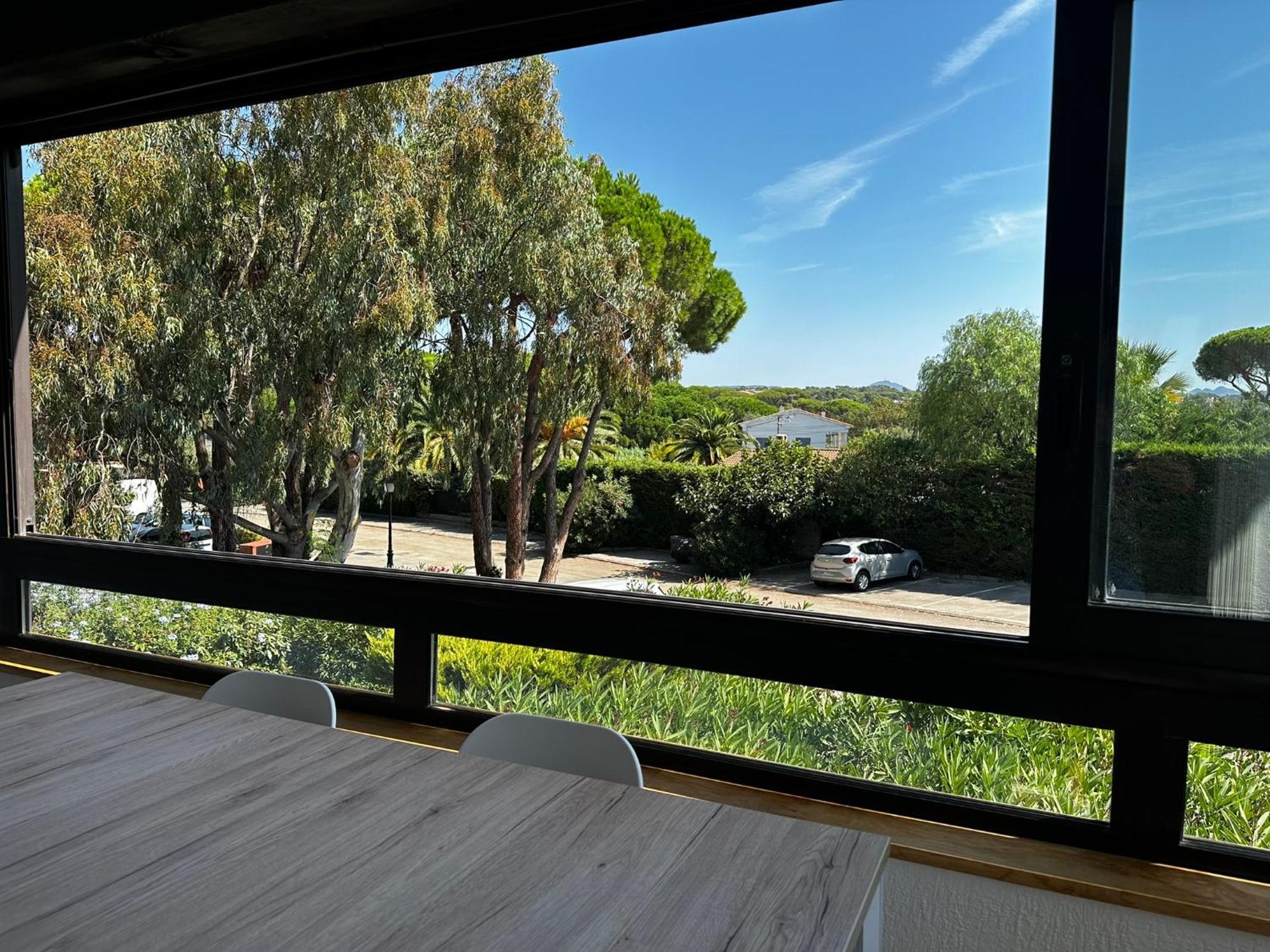 Frejus - Appartement 4 Personnes - Piscine Exterior photo